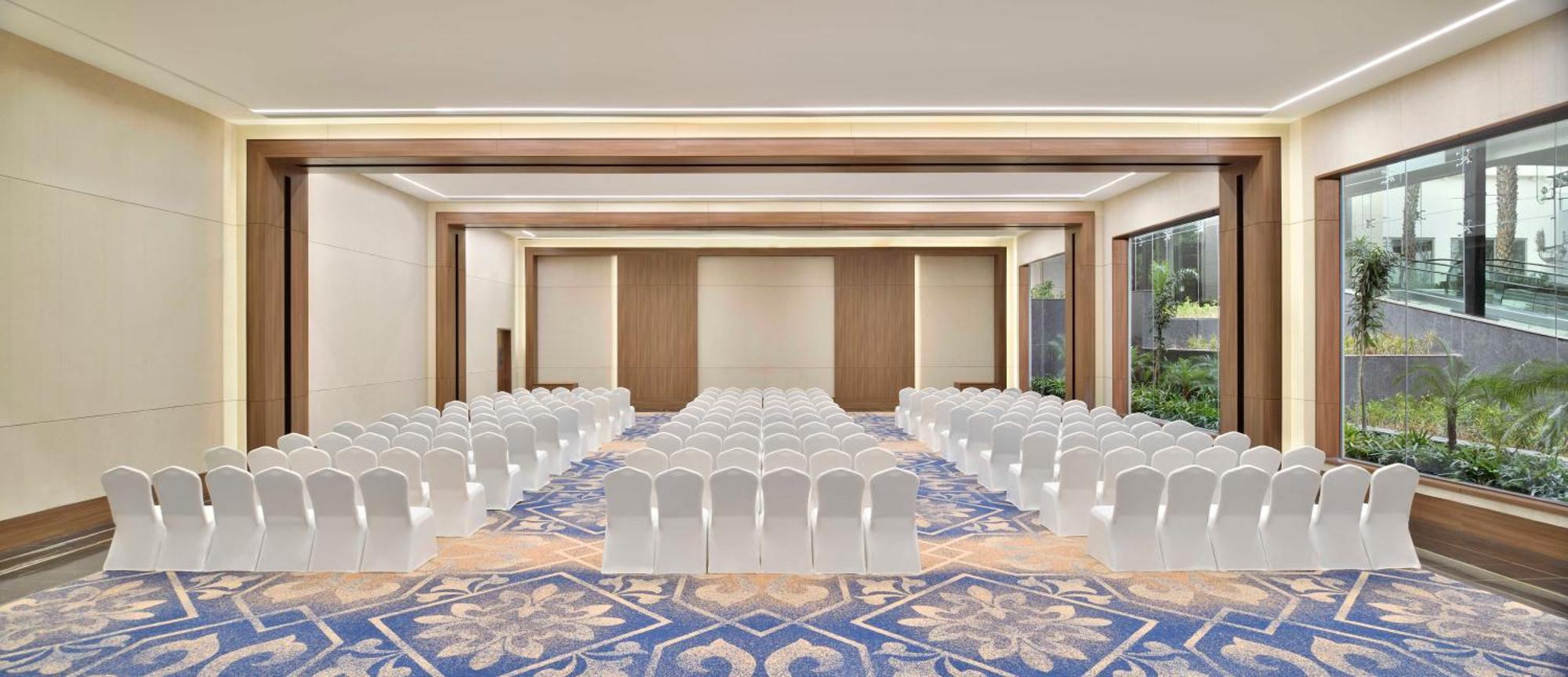 Sheraton Grand Bengaluru Whitefield Hotel & Convention Center Bagian luar foto