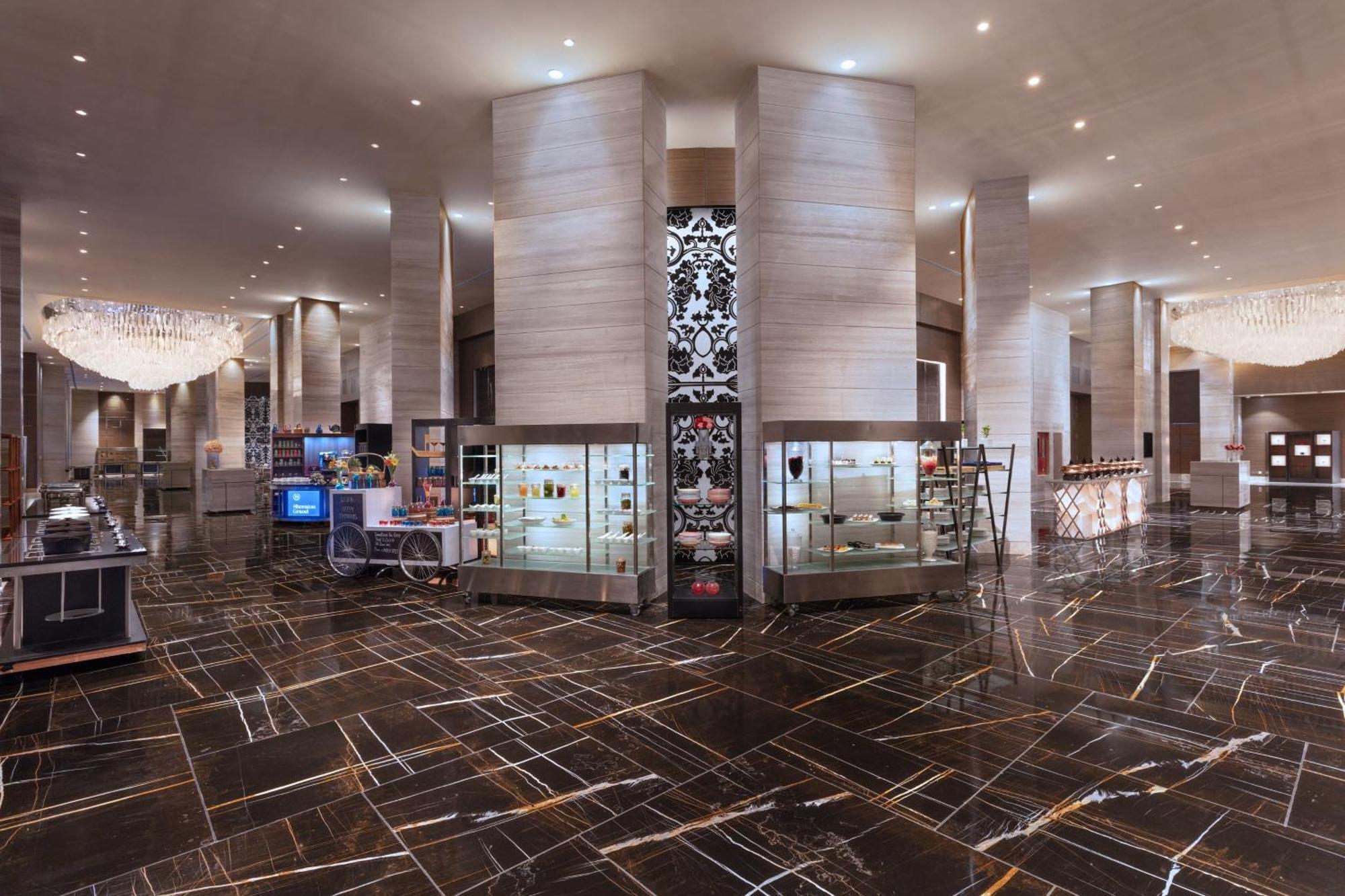 Sheraton Grand Bengaluru Whitefield Hotel & Convention Center Bagian luar foto