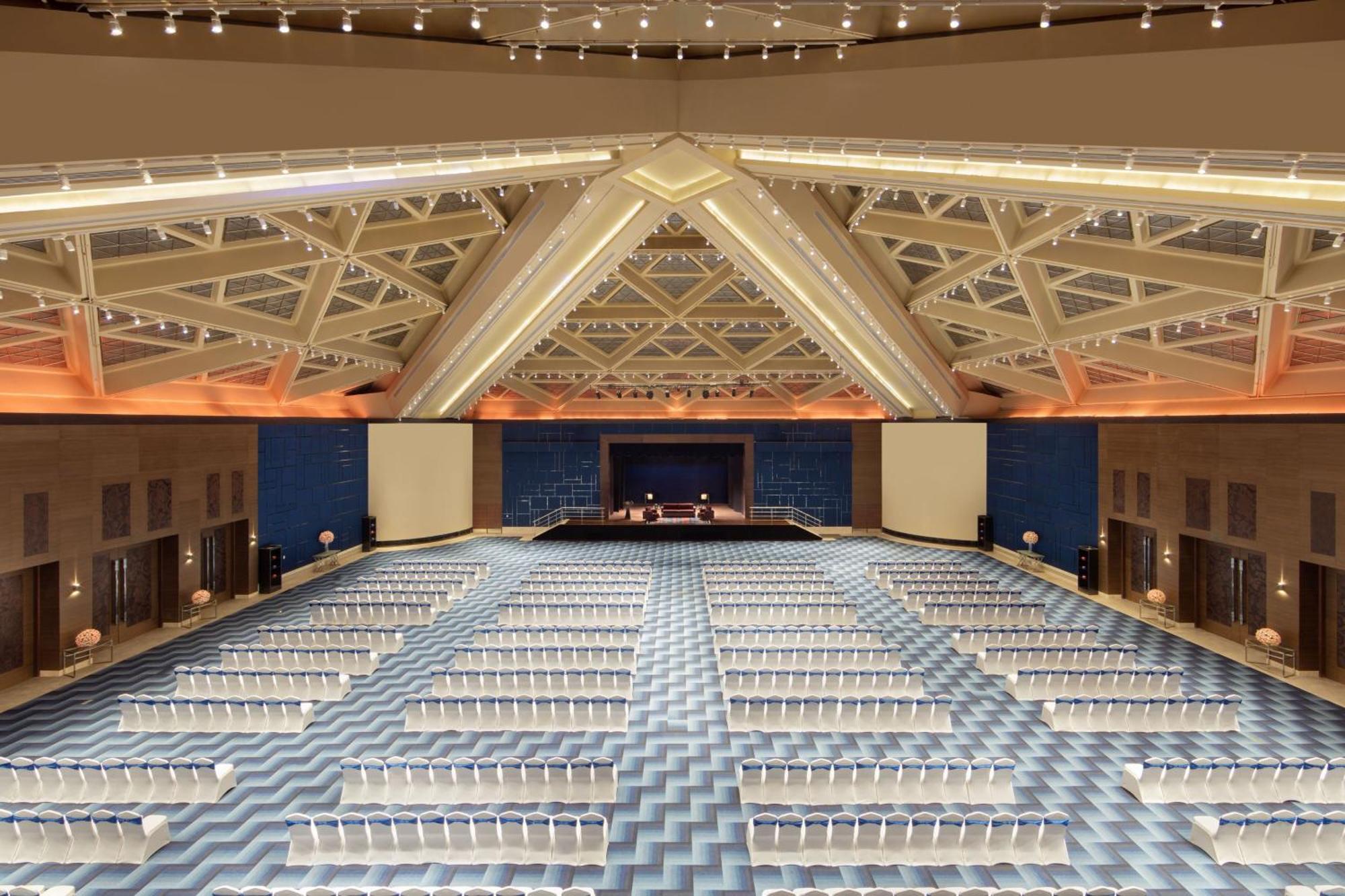 Sheraton Grand Bengaluru Whitefield Hotel & Convention Center Bagian luar foto