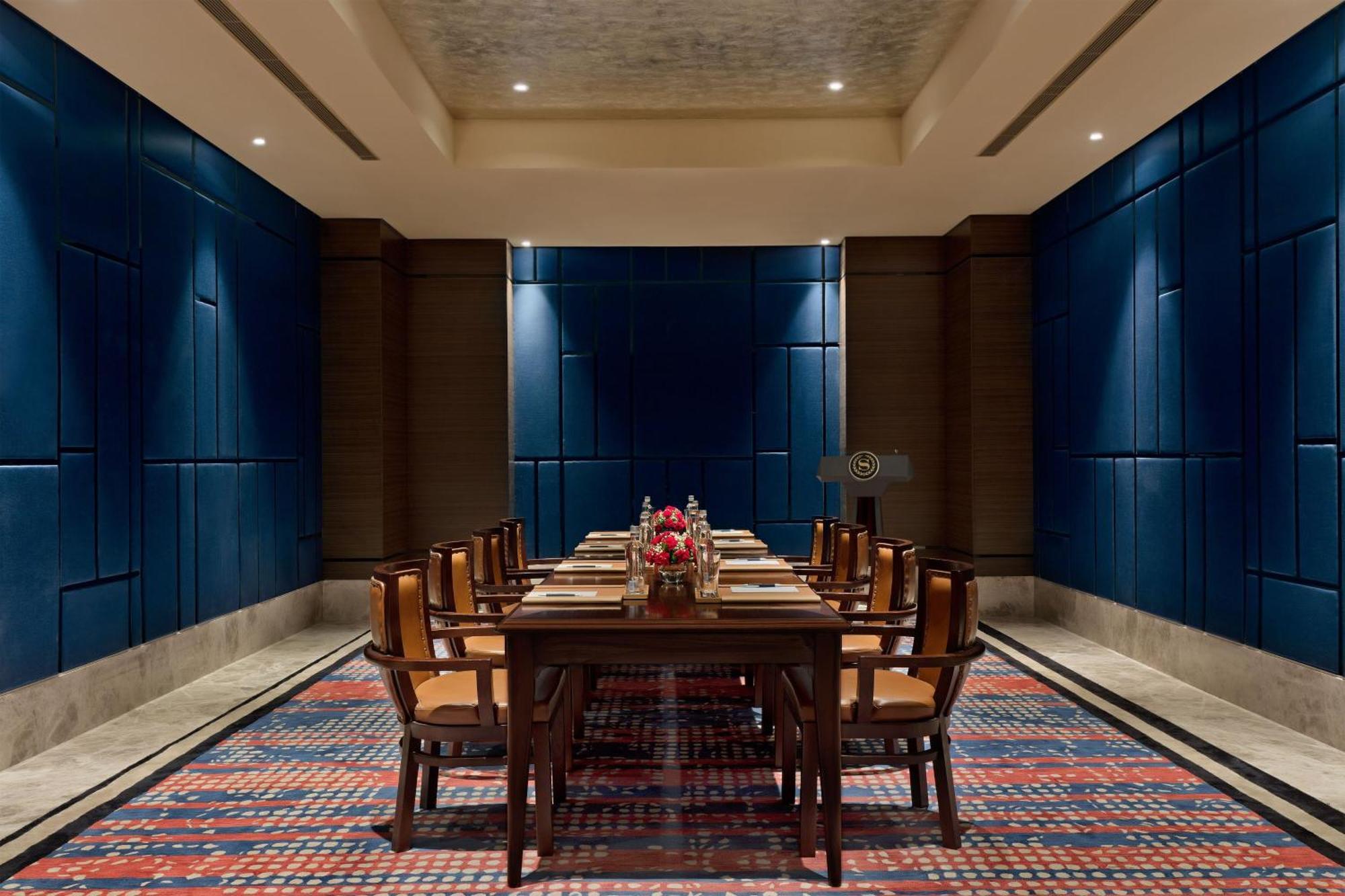 Sheraton Grand Bengaluru Whitefield Hotel & Convention Center Bagian luar foto