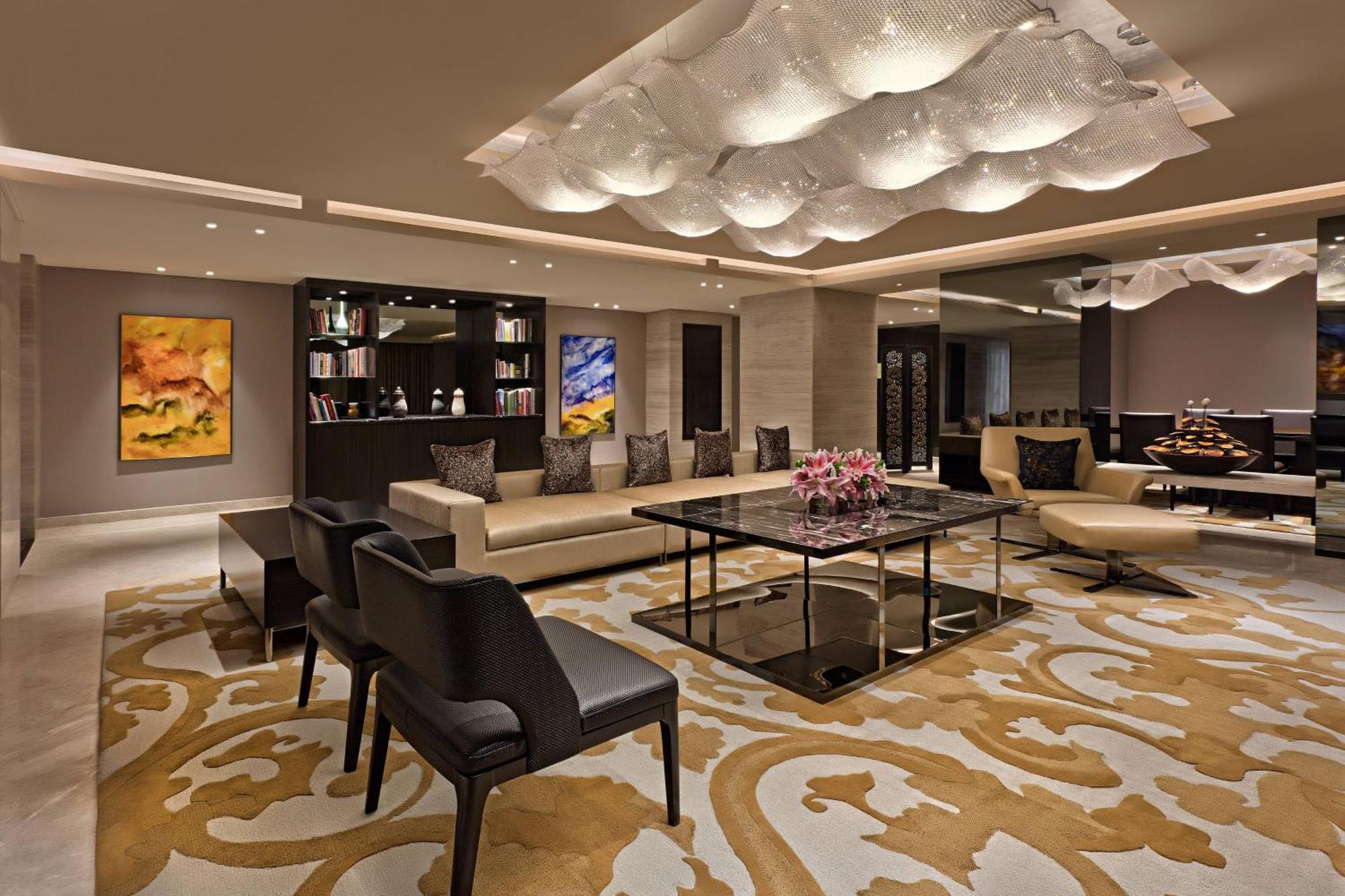 Sheraton Grand Bengaluru Whitefield Hotel & Convention Center Bagian luar foto
