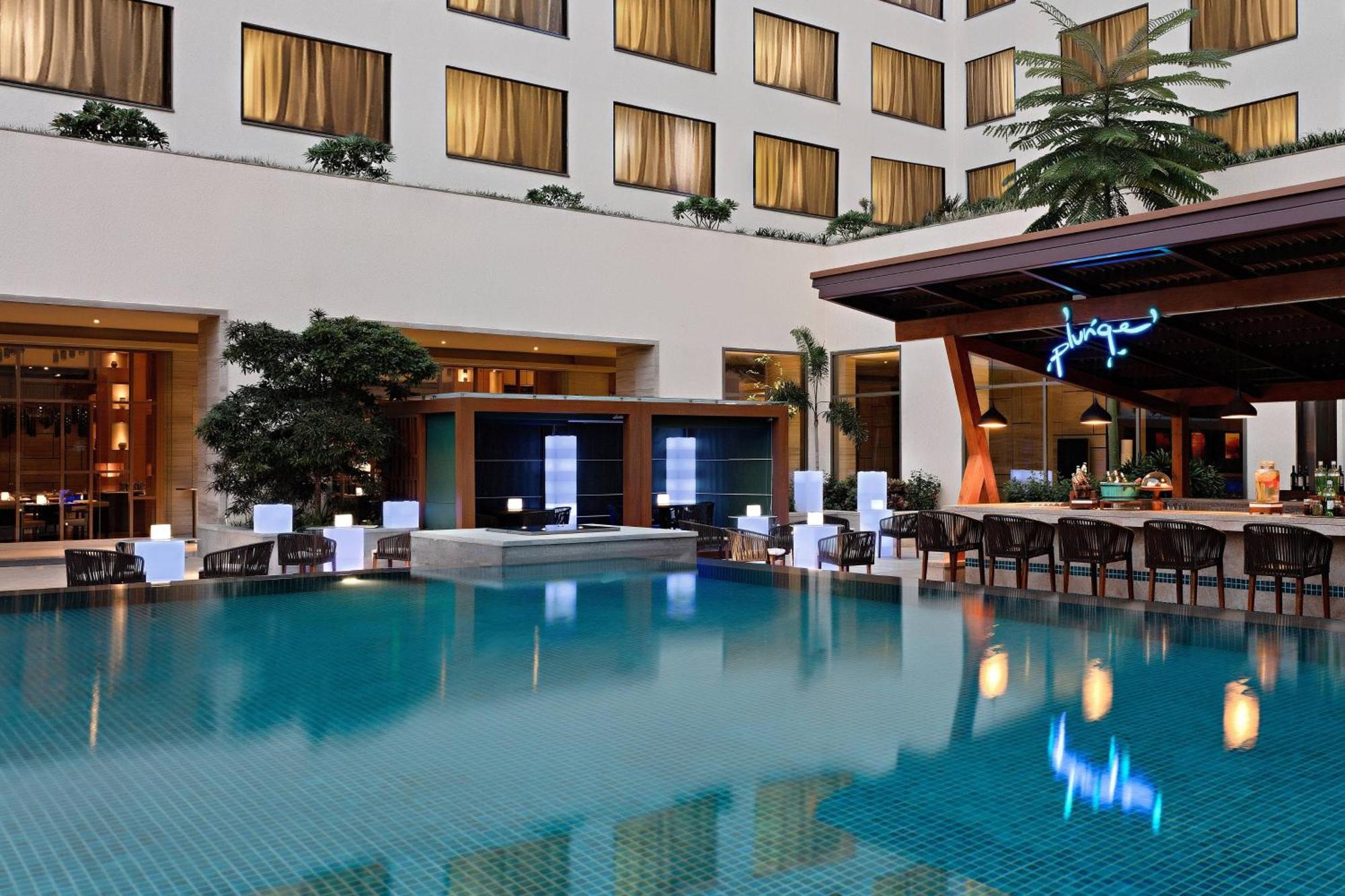 Sheraton Grand Bengaluru Whitefield Hotel & Convention Center Bagian luar foto