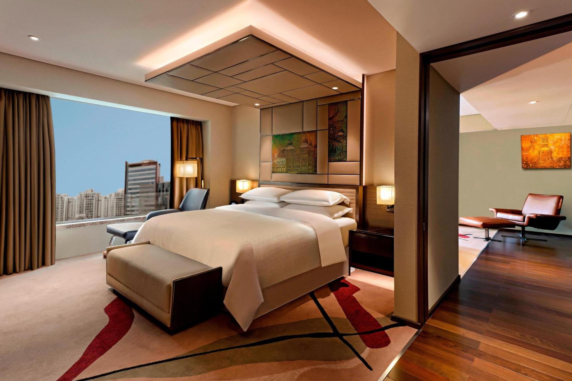 Sheraton Grand Bengaluru Whitefield Hotel & Convention Center Bagian luar foto