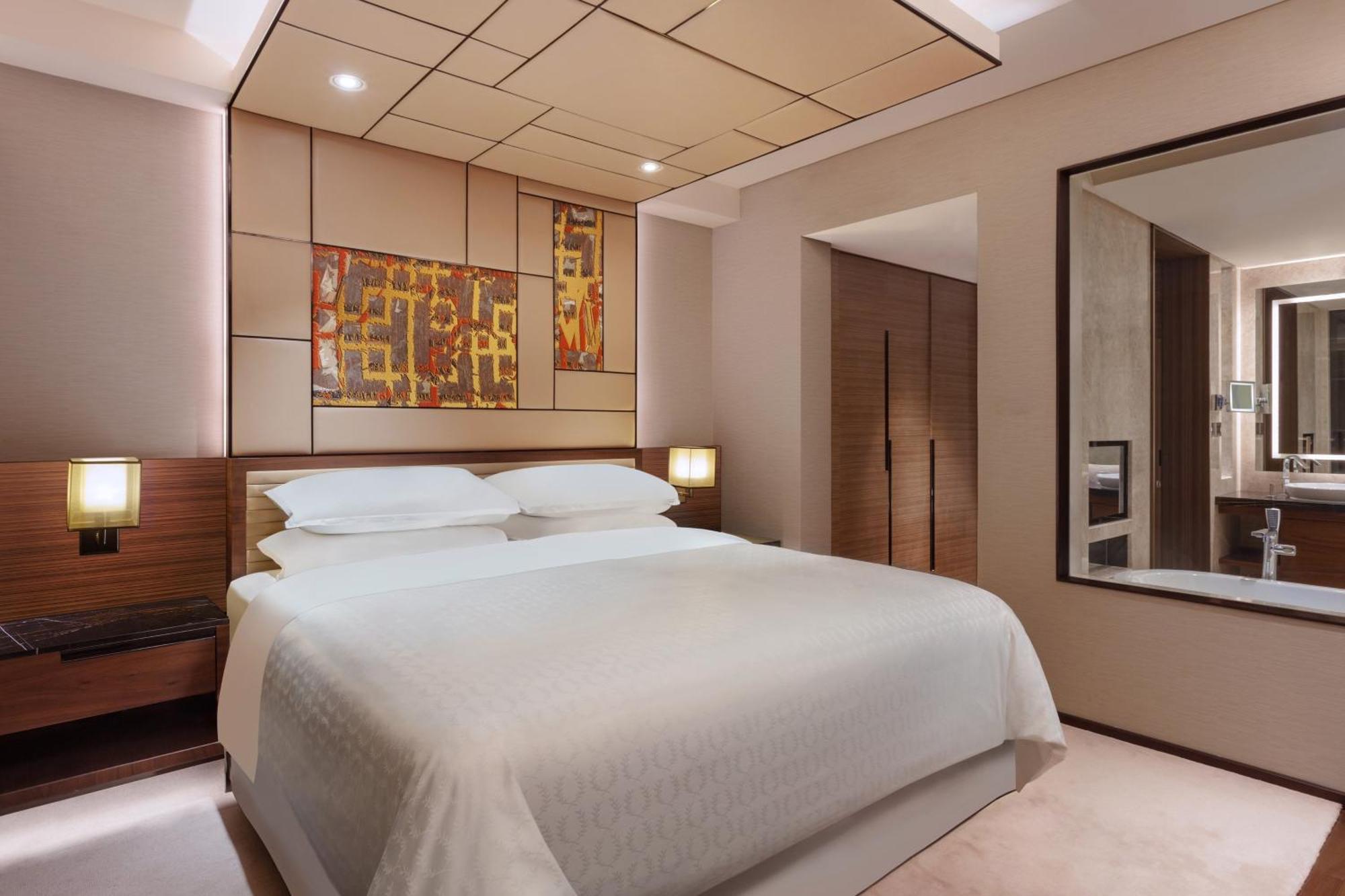 Sheraton Grand Bengaluru Whitefield Hotel & Convention Center Bagian luar foto