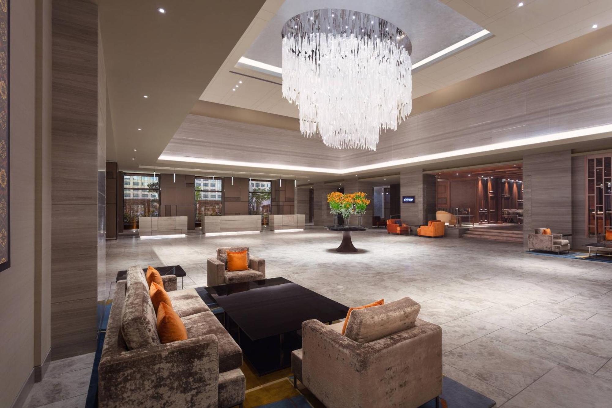 Sheraton Grand Bengaluru Whitefield Hotel & Convention Center Bagian luar foto